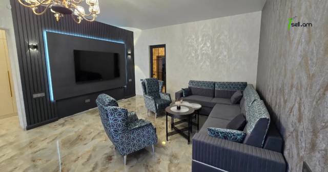 Երկու հարկանի քարե տուն Նար-Դոսի փողոցում կենտրոնում, 400 քմ, 3+ սանհանգույց, կապիտալ վերանորոգված