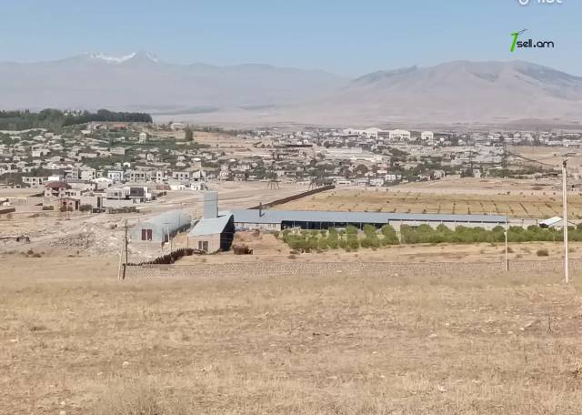 Հողատարածք բնակելի շինությունների համար Ավանում, 3500 քմ