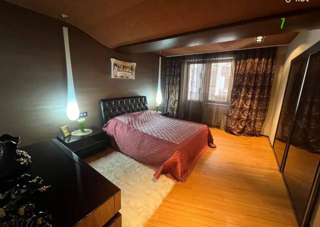 Ընդարձակ 5 սենյականոց բնակարան նորակառույց շենքում Հյուսիսային պողոտայում, 258 քմ, 5/8 հարկ