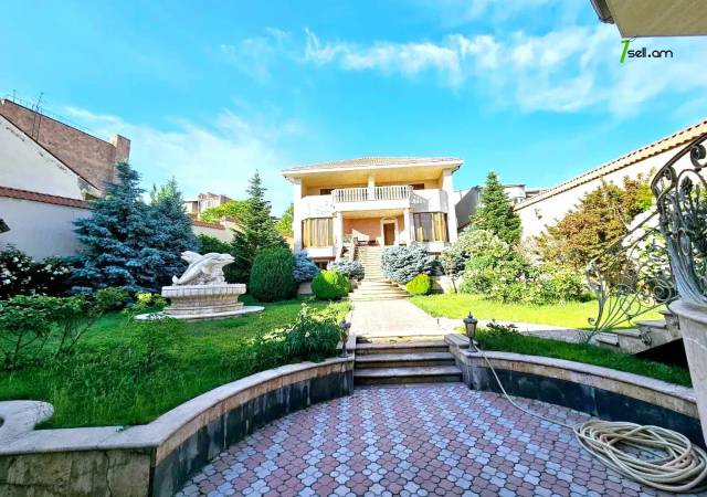 Երեք հարկանի քարե տուն Քեռու փողոցում Արաբկիրում, 1600 ք.մ., 3+ սանհանգույց, կապիտալ վերանորոգված