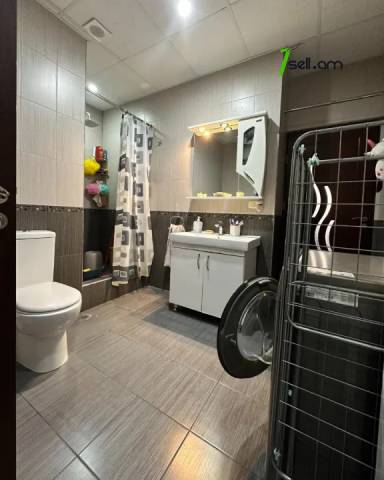 3 սենյականոց բնակարան նորակառույց շենքում Քեռու փողոցում, 110 քմ, 17/19 հարկ, 2 սանհանգույց