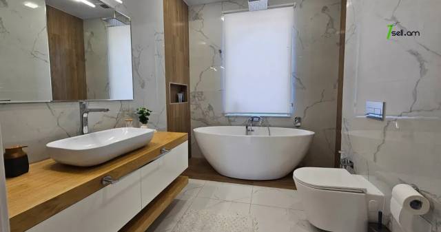 Երեք հարկանի քարե տուն, Avan-Arinj Առինջում, 800 քմ, 3+ սանհանգույց, կապիտալ վերանորոգված