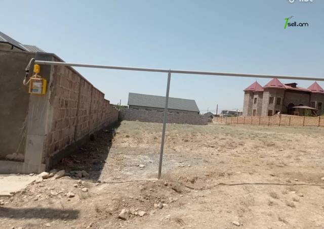 Հողատարածք բնակելի շինությունների համար Պռոշյանում, 1000 ք.մ.