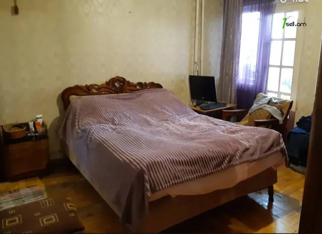 3 սենյականոց բնակարան Բաշինջաղյան փողոցում, 80 քմ, 6/16 հարկ, մի քանի պատշգամբ, մասնակի վերանորոգում