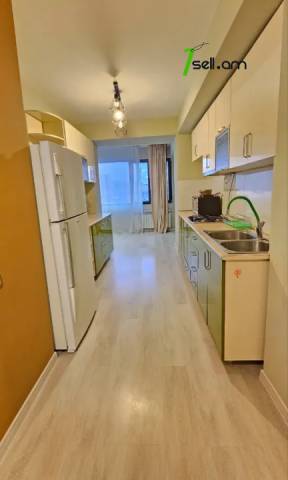 2 սենյականոց բնակարան Միքայել Չայլախյան փողոցում, 90 ք.մ., 10/16 հարկ, կապիտալ վերանորոգված