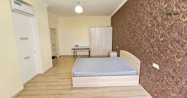 Երկու հարկանի քարե տուն, Արմենակ Արմենակյան անցուղի Նորք Մարաշում, 1800 քմ, 3+ սանհանգույց