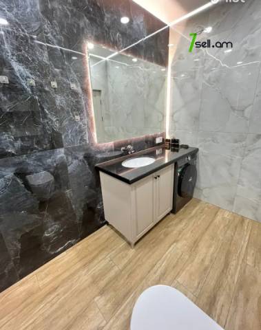 2 սենյականոց բնակարան նորակառույց շենքում Կարապետ Ուլնեցու փողոցում, 68 քմ, 6/16 հարկ