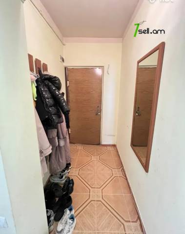2 սենյականոց բնակարան Քանաքեռի 14-րդ փողոցում, 52 քմ, 5/9 հարկ, կապիտալ վերանորոգված