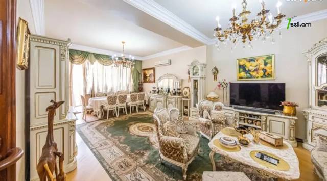 5 սենյականոց բնակարան նորակառույց շենքում Պուշկինի փողոցում, 200 քմ, 5/9 հարկ, 3+ սանհանգույց