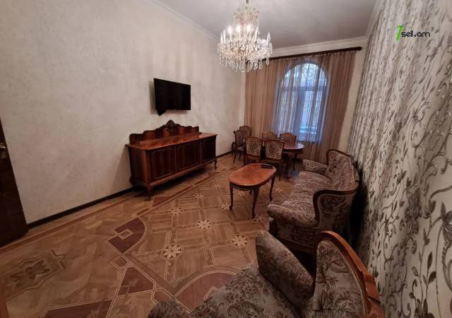 2 սենյականոց բնակարան Ալեքսանդր Սպենդիարյանի փողոցում, 90 ք.մ., 1/5 հարկ, կապիտալ վերանորոգված