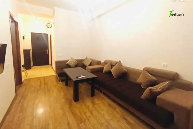 2 սենյականոց բնակարան նորակառույց շենքում Ադոնցի փողոցում, 50 ք.մ., բարձր առաստաղներ, 7/9 հարկ