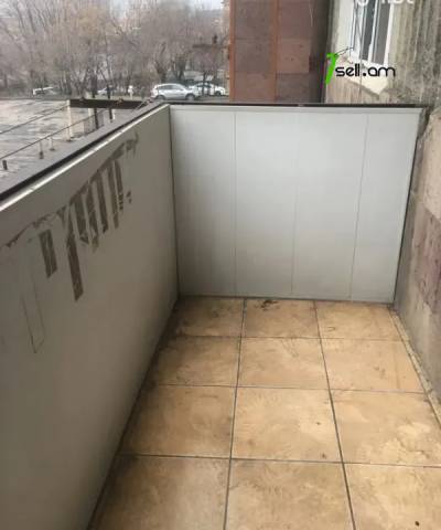 1 սենյականոց բնակարան Աշոտ Հովհաննիսյանի փողոցում, 34 քմ, 2/5 հարկ, կոսմետիկ վերանորոգում, քարե շենք