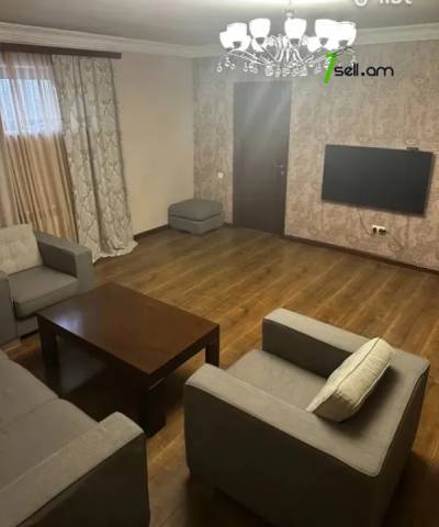 4 սենյականոց բնակարան Թոթովենցի փողոցում, 78 ք.մ., 3/5 հարկ, կապիտալ վերանորոգված, քարե շենք