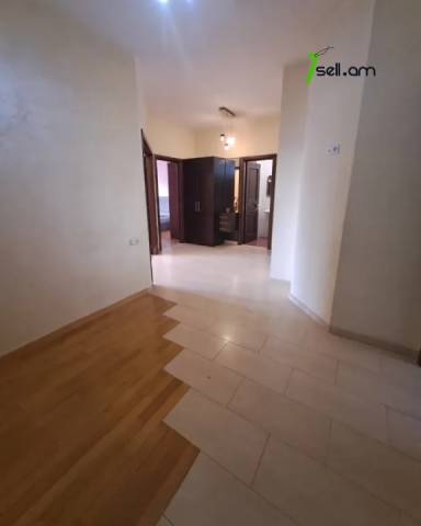 3 սենյականոց բնակարան նորակառույց շենքում Ռոստոմի փողոցում, 136 ք.մ., 2 սանհանգույց