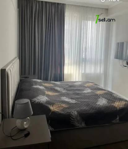 3 սենյականոց բնակարան նորակառույց շենքում Կարապետ Ուլնեցու փողոցում, 105 ք.մ., 9/16 հարկ