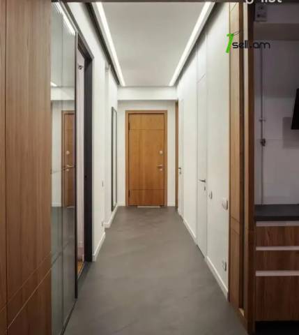 3 սենյականոց բնակարան նորակառույց շենքում Միքայել Նալբանդյանի փողոցում, 78 ք.մ., բարձր առաստաղներ