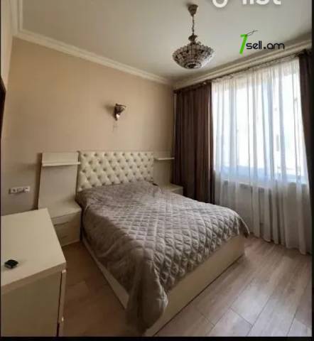 Երեք հարկանի թաունհաուզ, Աջափնյակ Գ-1 Աջափնյակում, 482 ք.մ., 2 սանհանգույց, կապիտալ վերանորոգված