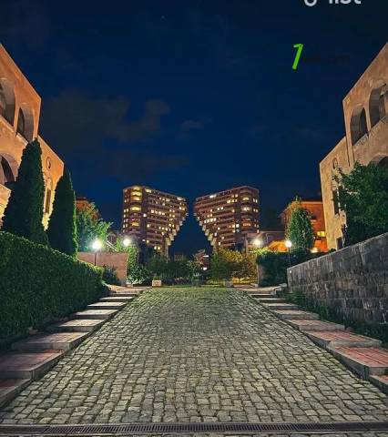 3 սենյականոց բնակարան նորակառույց շենքում Նաիրի Զարյան փողոցում, 113 ք.մ., բարձր առաստաղներ