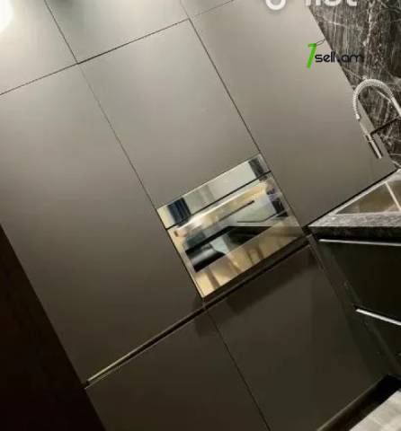 2 սենյականոց բնակարան նորակառույց շենքում Եզնիկ Կողբացու փողոցում, 52 ք.մ., բարձր առաստաղներ