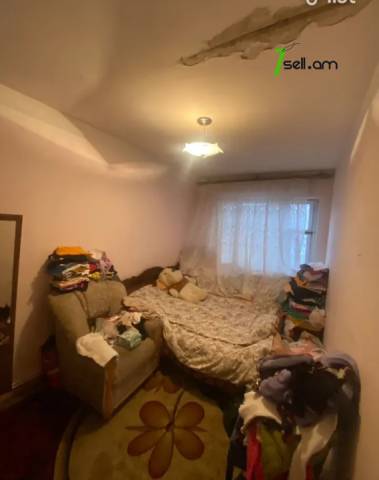 3 սենյականոց բնակարան Առնո Բաբաջանյան փողոցում, 75 ք.մ., մի քանի պատշգամբ, մասնակի վերանորոգում