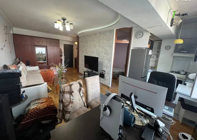 2 սենյականոց բնակարան Պուշկինի փողոցում, 43 քմ, 5/9 հարկ, կոսմետիկ վերանորոգում