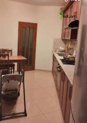 3 սենյականոց բնակարան Մառի փողոցում, 90 ք.մ., 6/16 հարկ, բարձր առաստաղներ, կապիտալ վերանորոգված