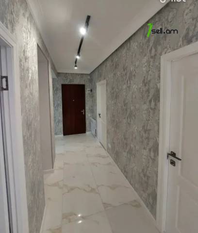 3 սենյականոց բնակարան Սլավիկ Չիլոյան փողոցում, 78 ք.մ., 3/9 հարկ, 2 սանհանգույց