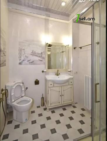 3 սենյականոց բնակարան նորակառույց շենքում, 2 նրբանցք Խորեն Խաչատրյան, 75 ք.մ., բարձր առաստաղներ