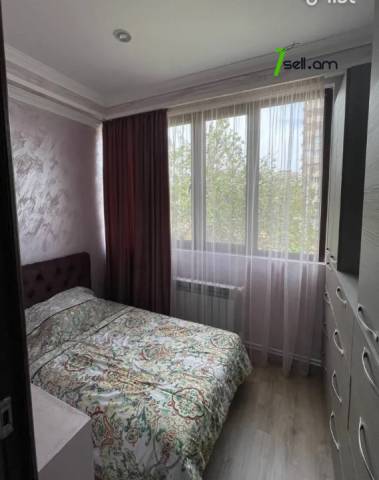 3 սենյականոց բնակարան Բաշինջաղյան փողոցում, 90 ք.մ., 3/5 հարկ, եվրովերանորոգված, քարե շենք