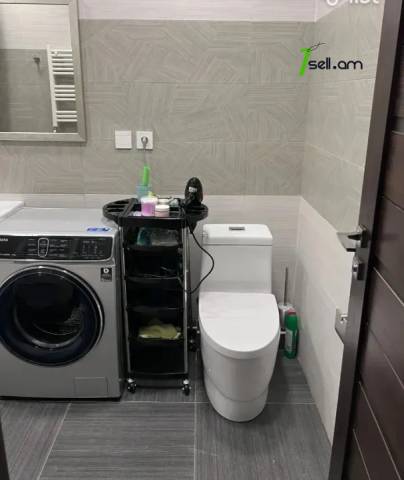 3 սենյականոց բնակարան նորակառույց շենքում Պարույր Սևակի փողոցում, 90 ք.մ., 2 սանհանգույց