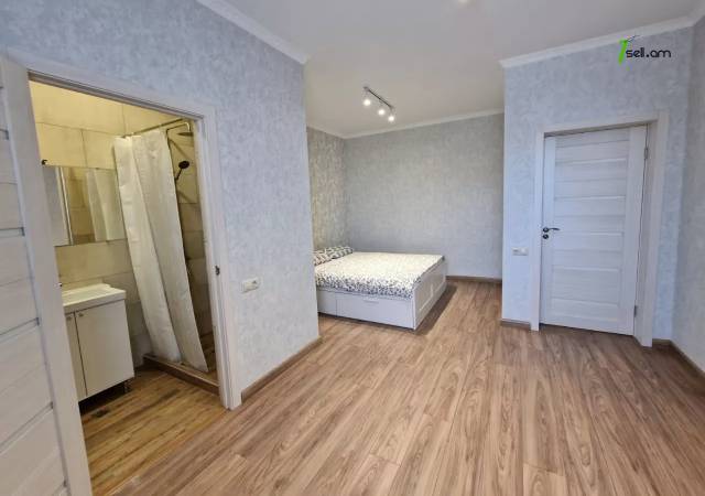 3 սենյականոց բնակարան նորակառույց շենքում Տերյան փողոցում, 130 ք.մ., 2 սանհանգույց, բարձր առաստաղներ