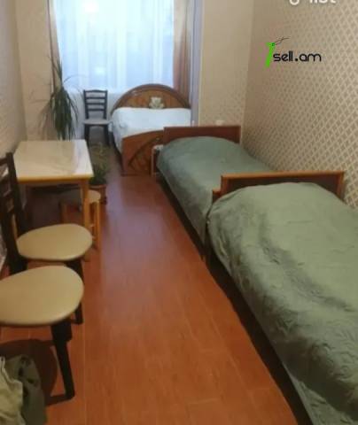 2 սենյականոց բնակարան Լվովյան փողոցում, 54 քմ, 2/5 հարկ, կոսմետիկ վերանորոգում, քարե շենք