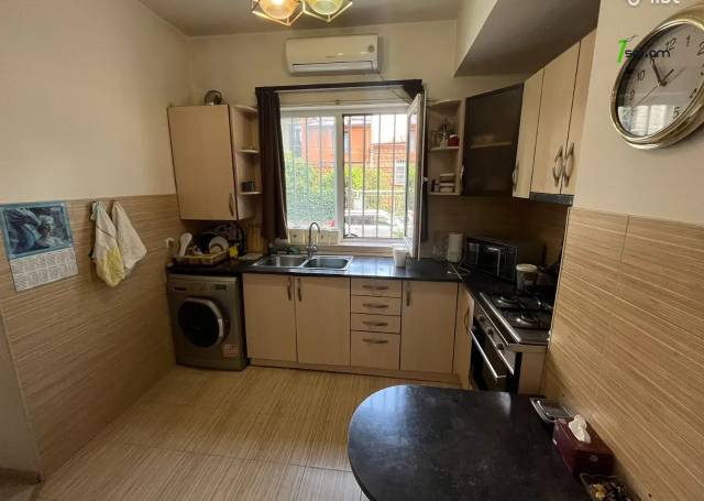 2 սենյականոց բնակարան նորակառույց շենքում Ալեքսեյ Հեքիմյանի փողոցում, 50 քմ, 1/5 հարկ, 2 սանհանգույց