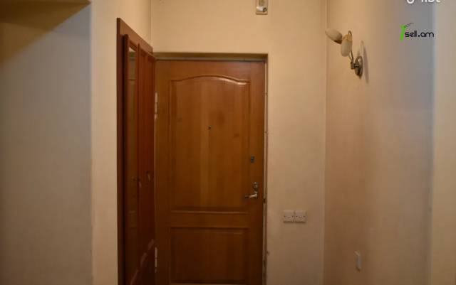 5 սենյականոց բնակարան Լվովյան փողոցում, 130 քմ, 1/5 հարկ, 2 սանհանգույց, կապիտալ վերանորոգված