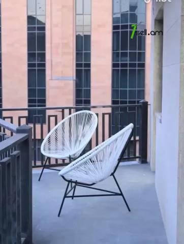 3 սենյականոց բնակարան նորակառույց շենքում Հանրապետության փողոցում, 55 ք.մ., բարձր առաստաղներ