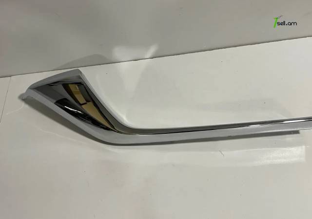 Mazda CX-5 աբլիցովկի աջ նիկել (2021-2023)