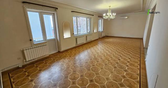 Երկու հարկանի քարե տուն Սեպուհի փողոցում Արաբկիրում, 890 ք.մ., 2 սանհանգույց, կապիտալ վերանորոգված