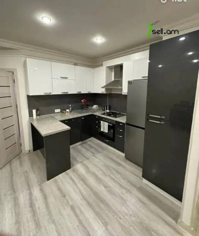 3 սենյականոց բնակարան Վրացական փողոցում, 69 քմ, 3/7 հարկ, եվրովերանորոգված, քարե շենք