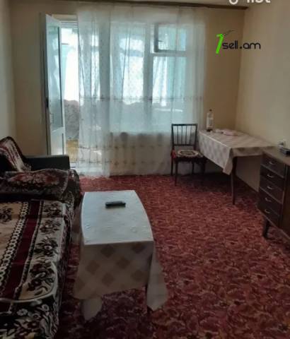 3 սենյականոց բնակարան Նանսենի փողոցում, 74 ք.մ., նախավերջին հարկ, բարձր առաստաղներ, քարե շենք