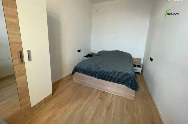 2 սենյականոց բնակարան նորակառույց շենքում Շինարարների փողոցում, 43 ք.մ., բարձր առաստաղներ