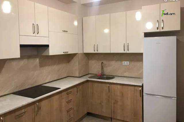 2 սենյականոց բնակարան նորակառույց շենքում Նիկողայոս Ադոնցի փողոցում, 48 քմ, նախավերջին հարկ