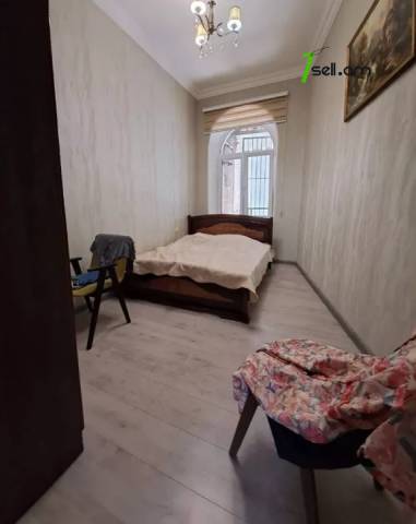 3 սենյականոց բնակարան Տիգրան Մեծի պողոտայում, 65 ք.մ., նախավերջին հարկ, կապիտալ վերանորոգված