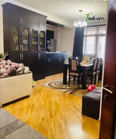 3 սենյականոց բնակարան նորակառույց շենքում Ծարավ աղբյուրի փողոցում, 96 ք.մ., բարձր առաստաղներ