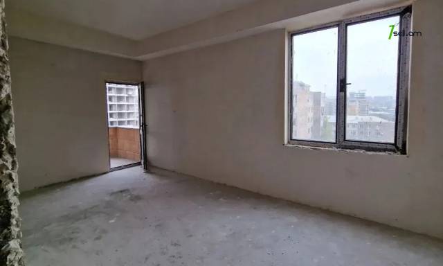 3 սենյականոց բնակարան նորակառույց շենքում Մամիկոնյանց փողոցում, 79 քմ, 8/15 հարկ, բարձր առաստաղներ