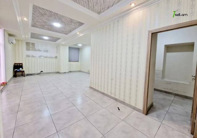 Երկու հարկանի քարե տուն Գարեգին Հովսեփյանի փողոցում Նորք Մարաշում, 820 քմ, 3+ սանհանգույց