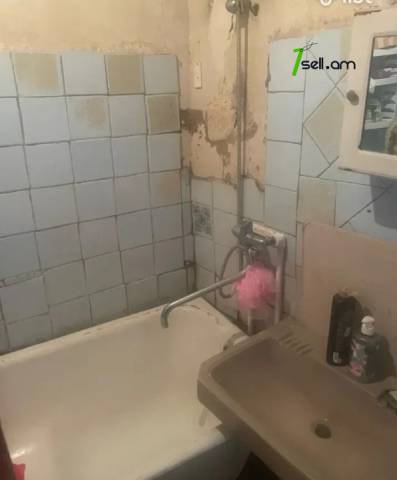 2 սենյականոց բնակարան Գորգագործների փողոցում, 56 քմ, քարե շենք