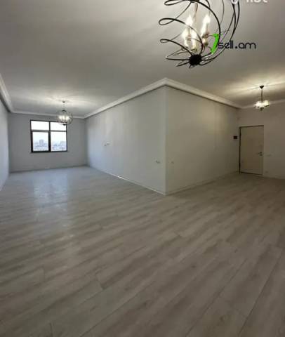 3 սենյականոց բնակարան նորակառույց շենքում Վահրամ Փափազյան փողոցում, 120 ք.մ., 2 սանհանգույց