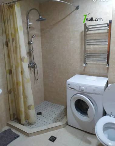 4 սենյականոց բնակարան Հին Երևանցու փողոցում, 90 ք.մ., 2 սանհանգույց, 1/9 հարկ, եվրովերանորոգված