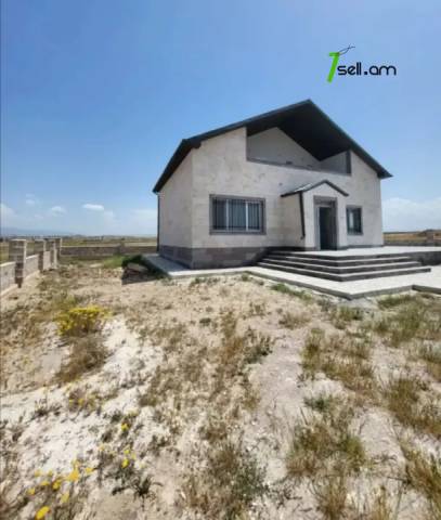 Երկու հարկանի քարե տուն Զովունիում, 500 ք.մ., կապիտալ վերանորոգված