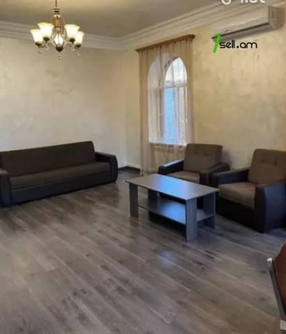 3 սենյականոց բնակարան Տերյան փողոցում, 83 քմ, բարձր առաստաղներ, եվրովերանորոգված, քարե շենք